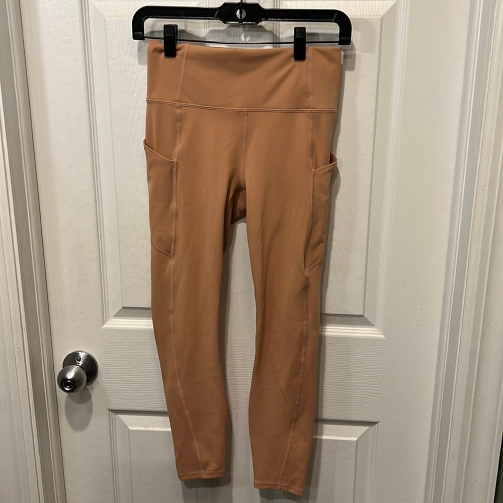 Fabletics Oasis PureLuxe Leggings in Color Maplewood!